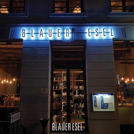 Blauer Esel