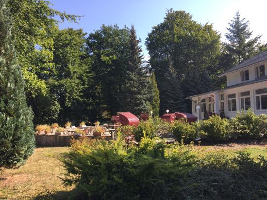 & Café Auszeit im Weißen Schloss