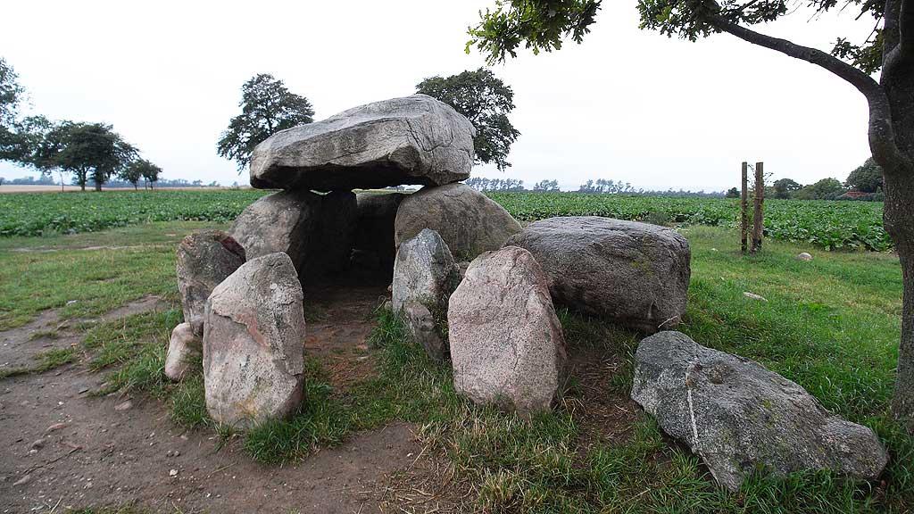 Urdolmen von Neu Gaarz